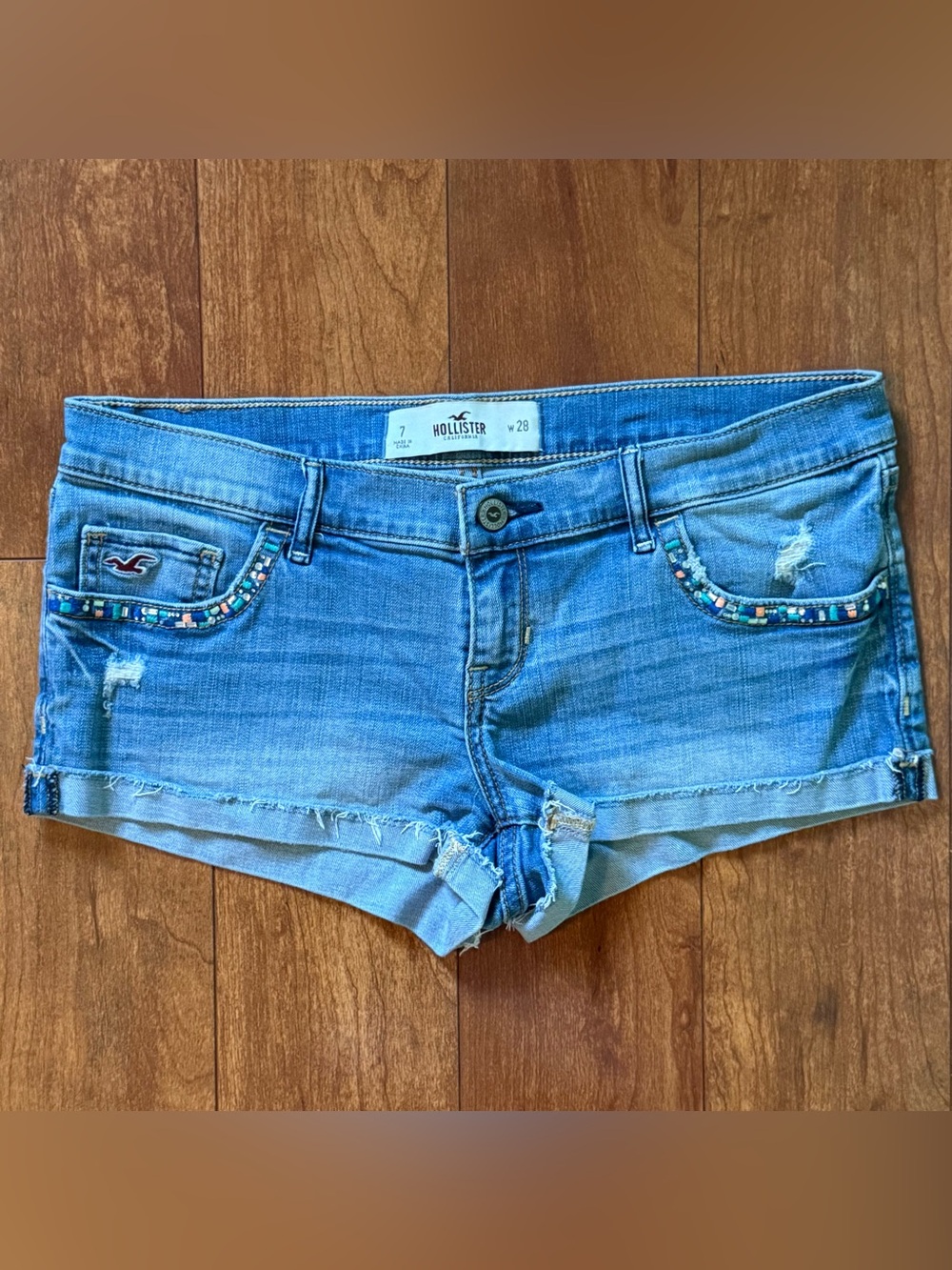 Hollister Vintage Y2K Beaded Distressed Denim Mini Shorts - Size 7